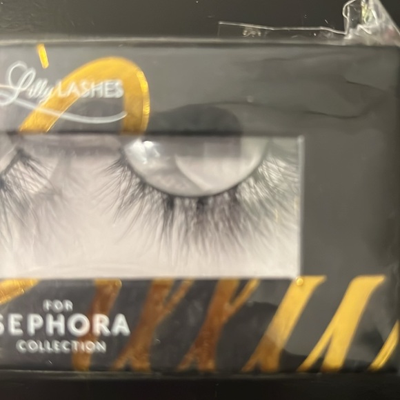 Lilly Lashes for Sephora - Picture 2 of 4